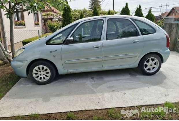 na_prodaju_citroen_picasso_20_godiste_2002_1_polovni_automobili_autopijac.rs