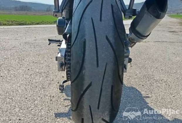 kawasaki_zr_7_1_polovni_automobili_autopijac.rs