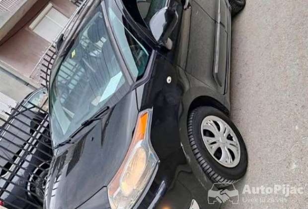 citroen_pikaso_3_2012_god_1_polovni_automobili_autopijac.rs
