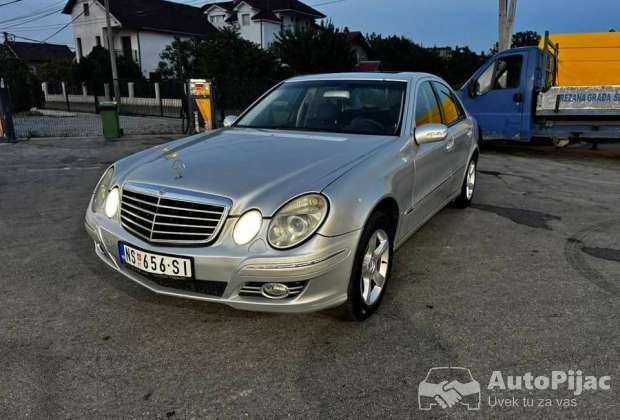 mercedes_e200_2004godina_1_polovni_automobili_autopijac.rs