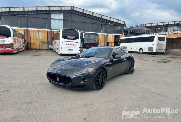 maserati_granturismo_42_v8_ferrari_1_polovni_automobili_autopijac.rs