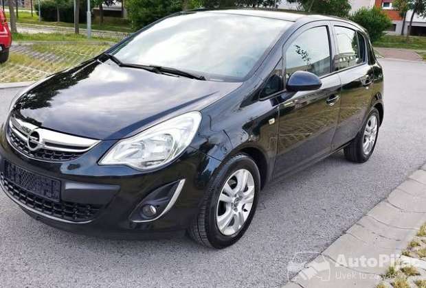 prelepa_korsa_2013_12_benzin_209000km_servisna_na_1_polovni_automobili_autopijac.rs