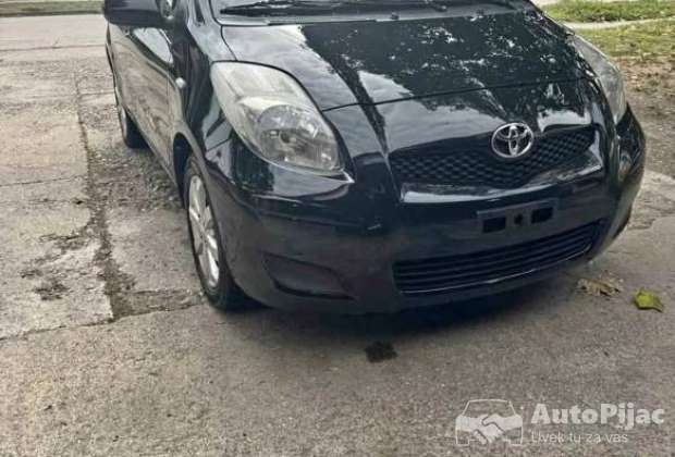toyota_yaris_13_vtti_101ks_2010_1_polovni_automobili_autopijac.rs