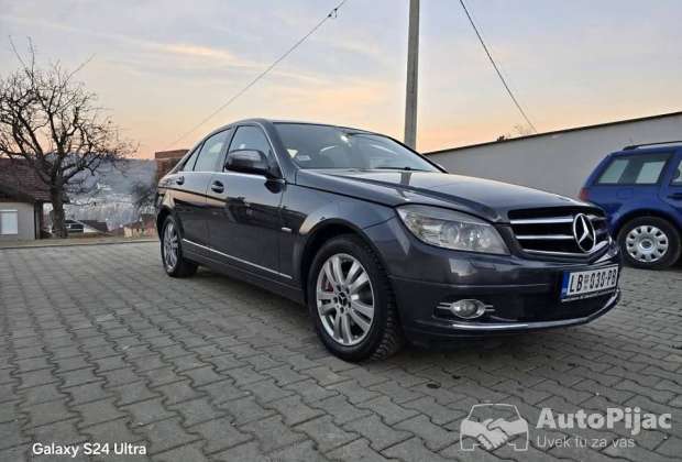Mercedes C200cdi 100kw 2008g dobro stanje dugo Reg Moze zamena kes dogovor