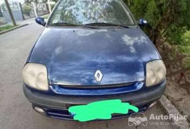 Reno klio farovi komplet sve 40e moze i na komad 20e ima jos delova povoljno