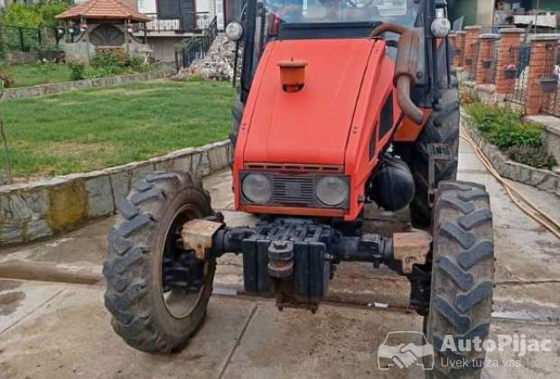 Traktor vtz 2048