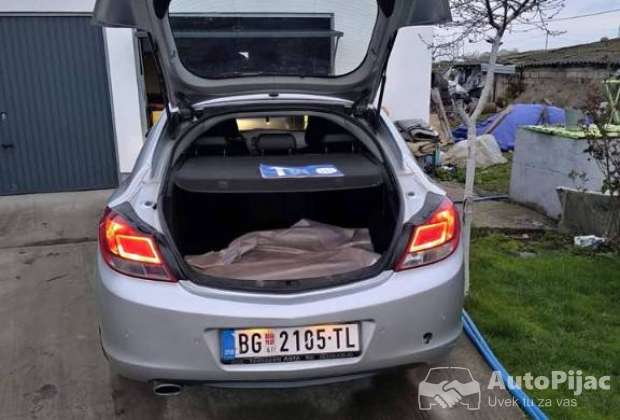 na_prodaju_opel_isignija_1_polovni_automobili_autopijac.rs