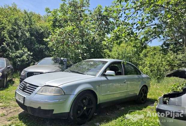 Pasat 20ben metan metan nije upisan rrg do 17 7 ok stanje 2003g