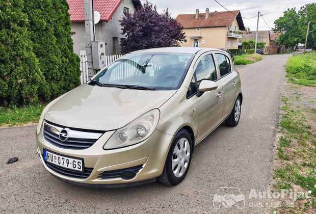 Opel Corsa D 1.2 benzin 2008