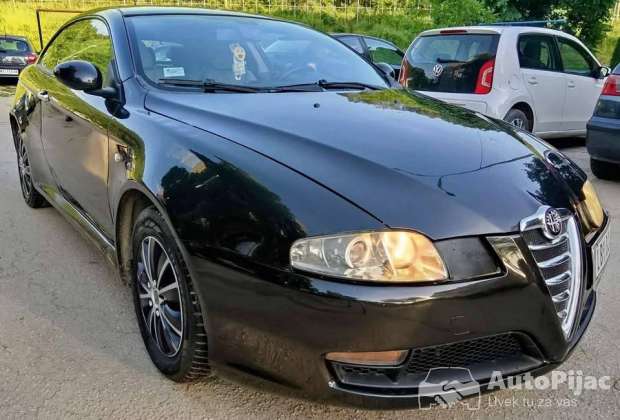 ODLICNA GT 2005G REG11.2026G MOTOR 1.9MJTD 6BRZINE TRAP LIMARIA ENTERIER ODLICNI BR ZAME