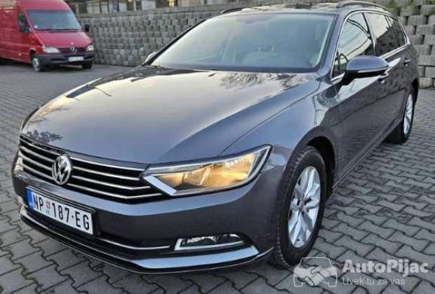 Info062:750-088 ili 069:3650:088Passat B8 2015 god. 1.6 TDINovi Pazar cena 10.900€BEZ ZAMENE