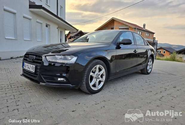 Audi A4 2.0tdi 103kw 2012g Automatik Perfektno stanje, veoma lep I očuvan Moze zamena