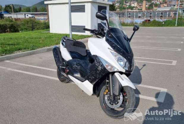 Yamaha T max