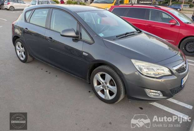 Opel Astra J 1.4