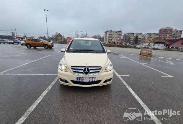 Mercedes B180