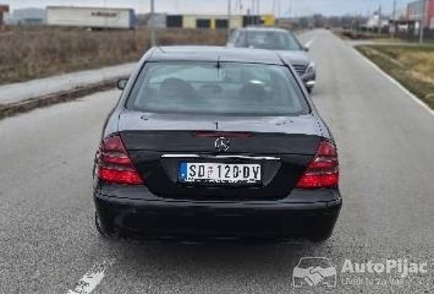 Mercedes benz w211