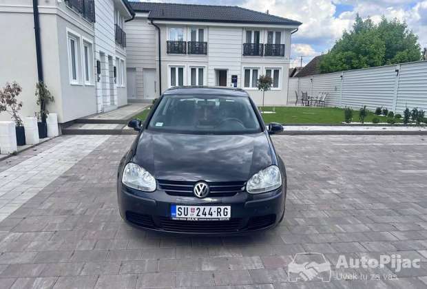 Golf 5 1.9 tdi 2004 god 66 kw registrovan do marta 2027 god 2550€ Vlasnik Subotica