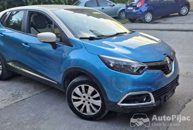 NAJAVA !!!*Na prodaju jedan zaista lep primerak Reno Captur-a*Uvezen iz Svajcarske*2013*898ccm /