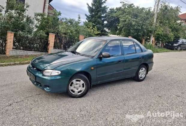 Hyundai Accent 1.4 benzinac '99 god. 450 e