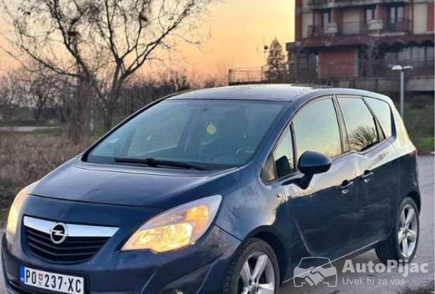 Opel Meriva 2011god