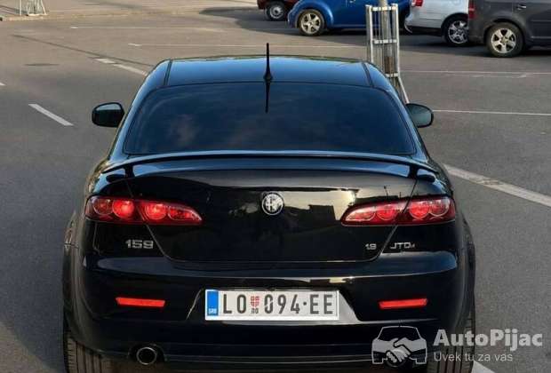 Alfa Romeo 159 2007. godište