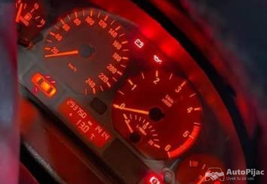 bmw_318d_5_polovni_automobili_autopijac.rs