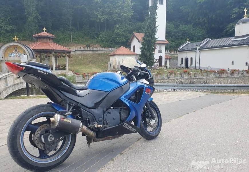 na_prodaju_suzuki_2_polovni_automobili_autopijac.rs