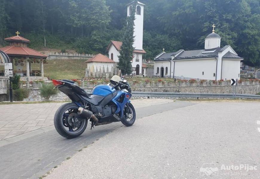 na_prodaju_suzuki_3_polovni_automobili_autopijac.rs