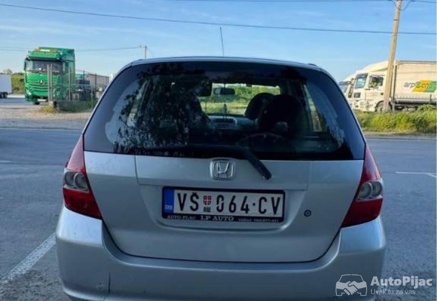 honda_jazz_14_2002_6_polovni_automobili_autopijac.rs