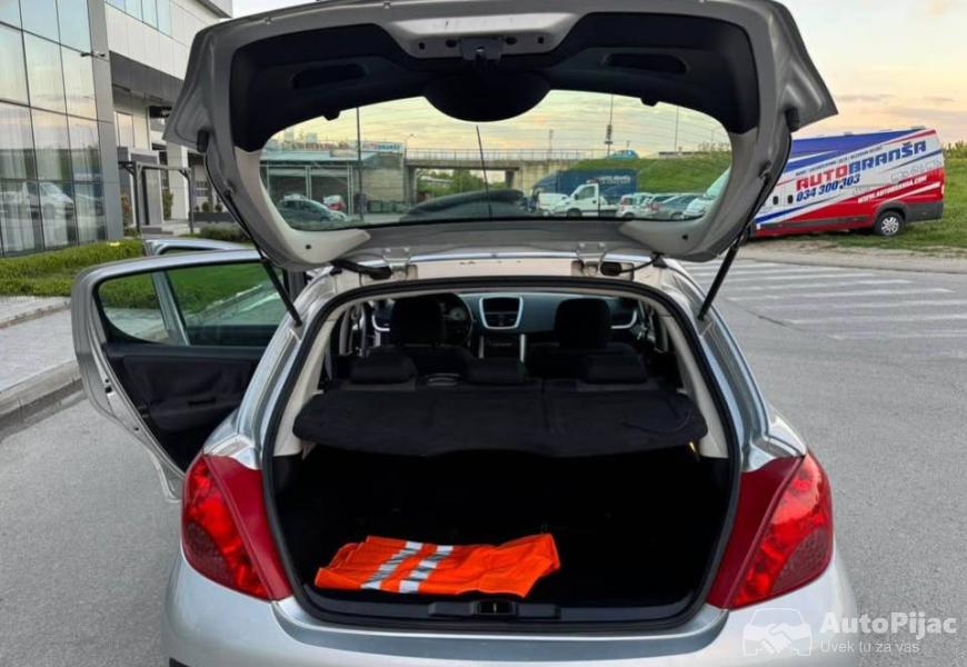 pezo_207_16_benzin_88kw_2008god_reg_do_826_2500_po_10_polovni_automobili_autopijac.rs