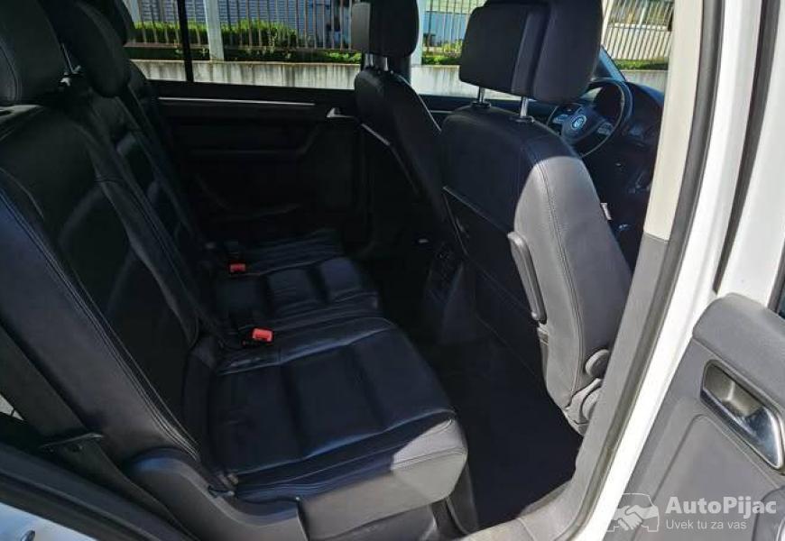 2014_volkswagen_touran_14_polovni_automobili_autopijac.rs