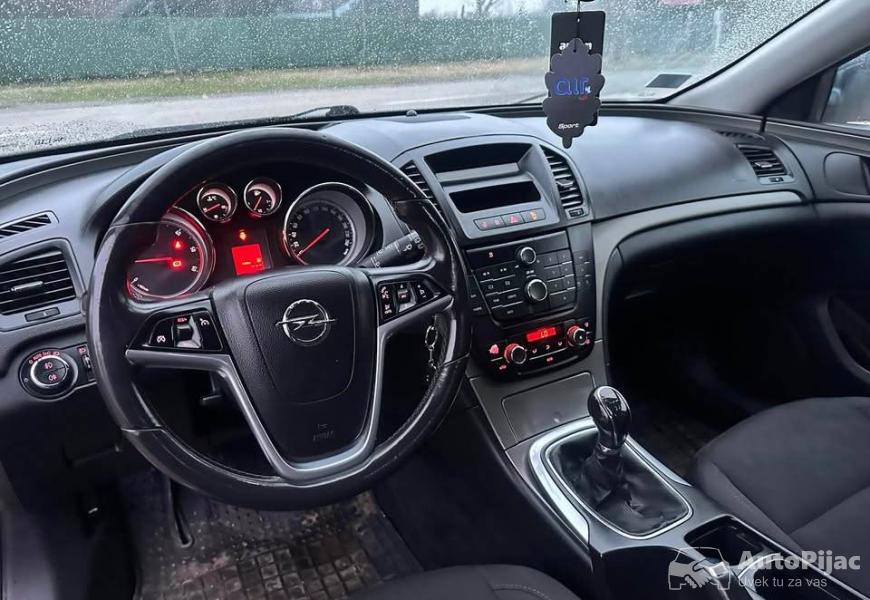 2010_opel_insignia_20_cdti_130ks_2010god_reg_do_06_2_polovni_automobili_autopijac.rs