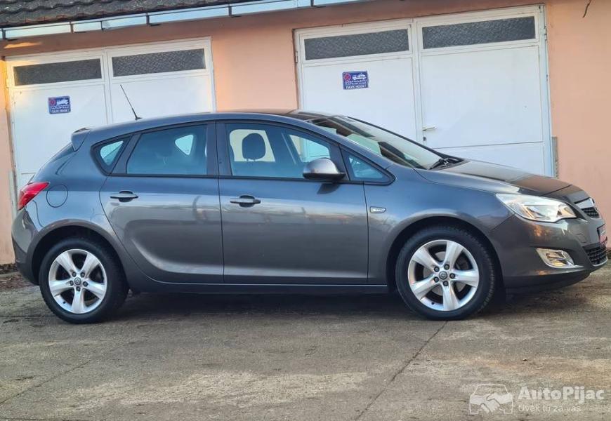 2012_opel_astra_17cdti_prvi_vlasnik_8_polovni_automobili_autopijac.rs