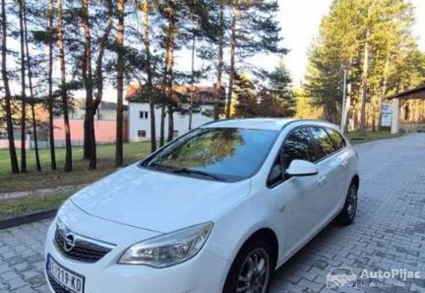 opel_astra_j_2_polovni_automobili_autopijac.rs