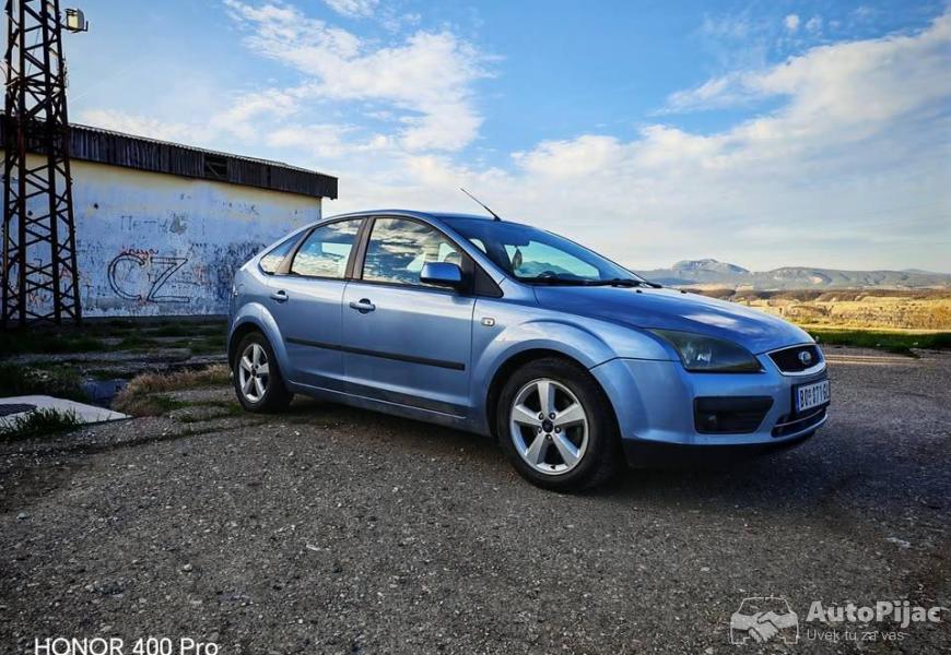 2005_ford_focus_4_polovni_automobili_autopijac.rs