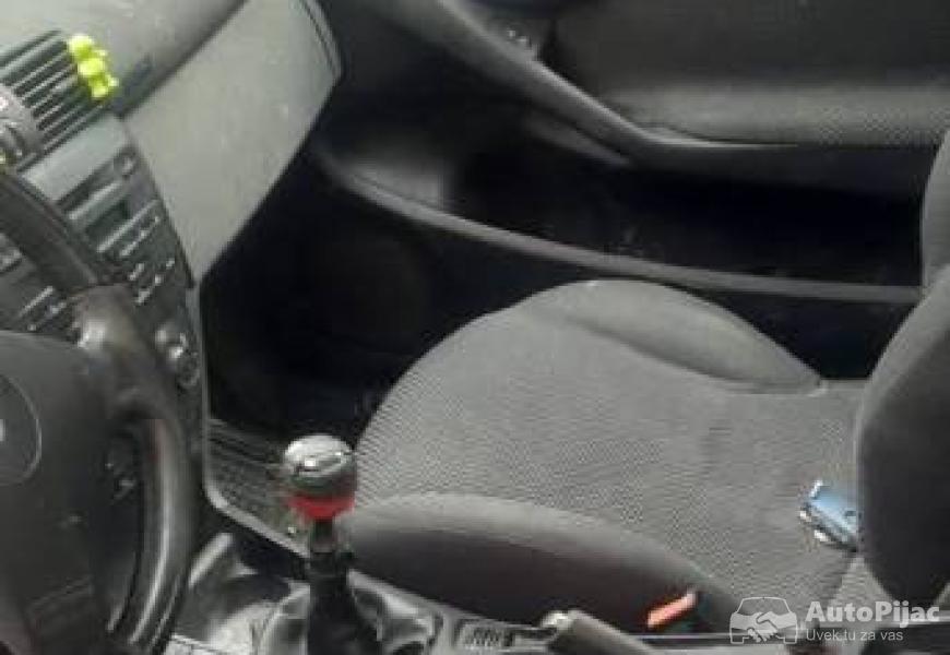 fijat_stilo_i_punto_11_polovni_automobili_autopijac.rs