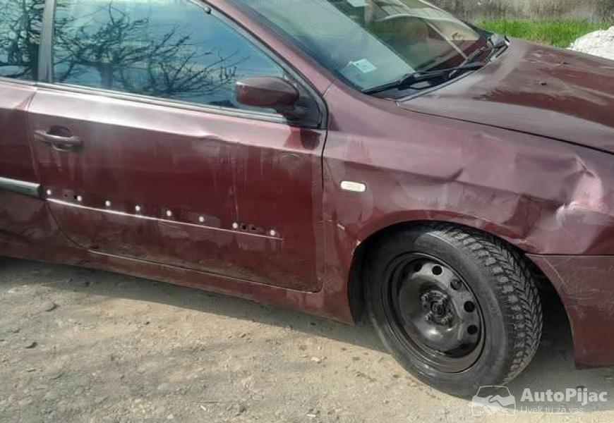 fijat_stilo_i_punto_12_polovni_automobili_autopijac.rs