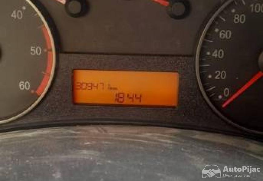 fijat_stilo_i_punto_13_polovni_automobili_autopijac.rs