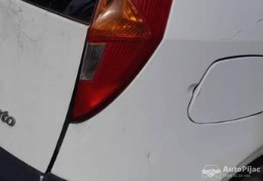 fijat_stilo_i_punto_2_polovni_automobili_autopijac.rs