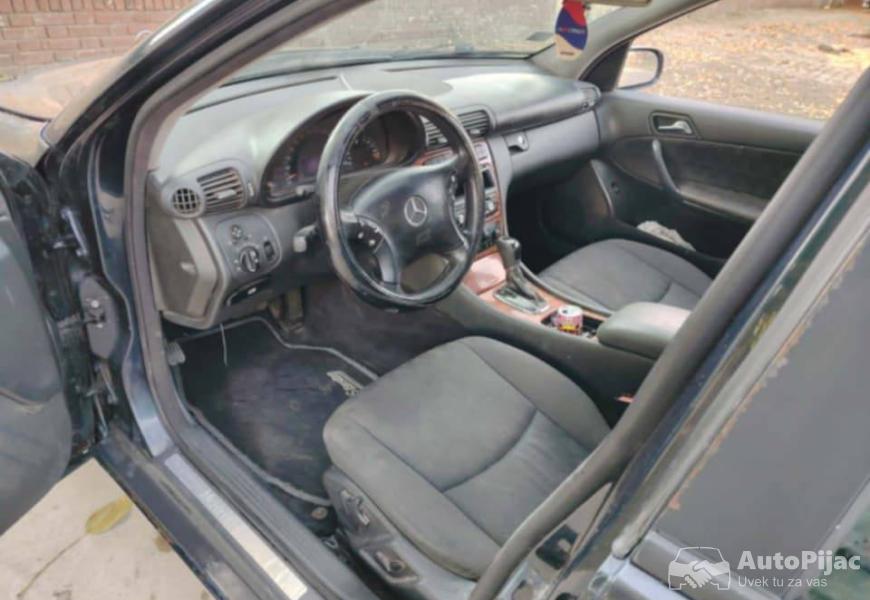 mecka_c200_8_polovni_automobili_autopijac.rs