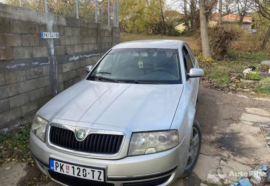 skoda_superb_25v6_2_polovni_automobili_autopijac.rs