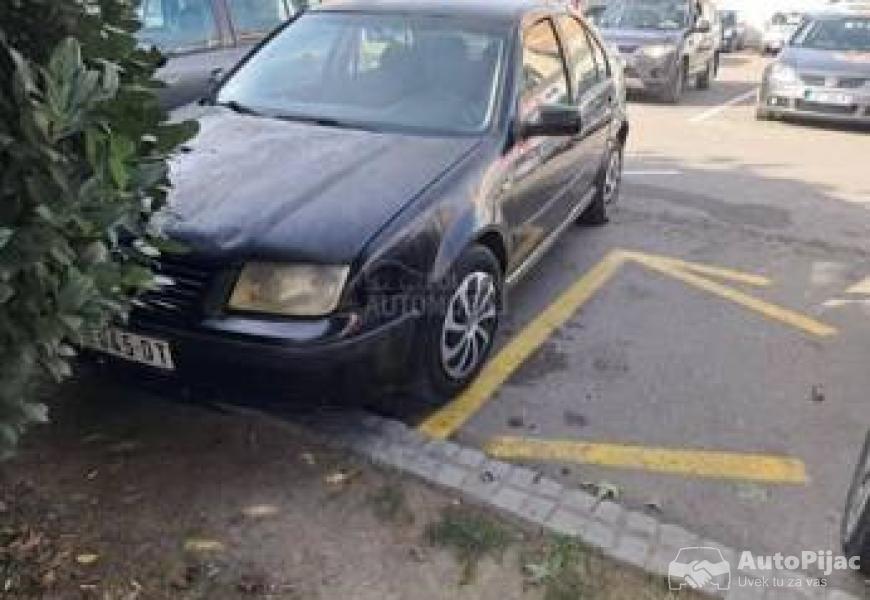 bora_19_tdi_4_polovni_automobili_autopijac.rs