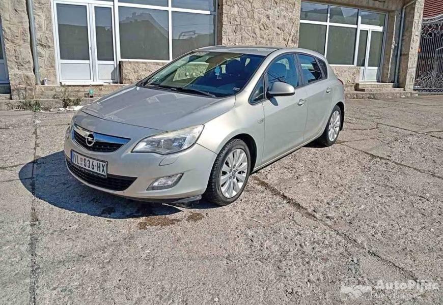 opel_astra_j_2010_17dizel_1_polovni_automobili_autopijac.rs