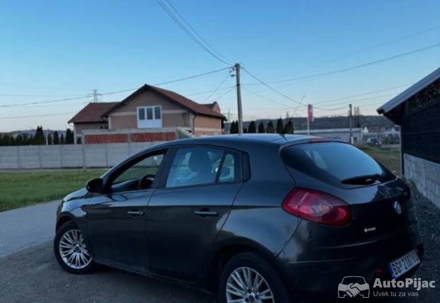 2007_fiat_bravo_16_jtd_7_polovni_automobili_autopijac.rs