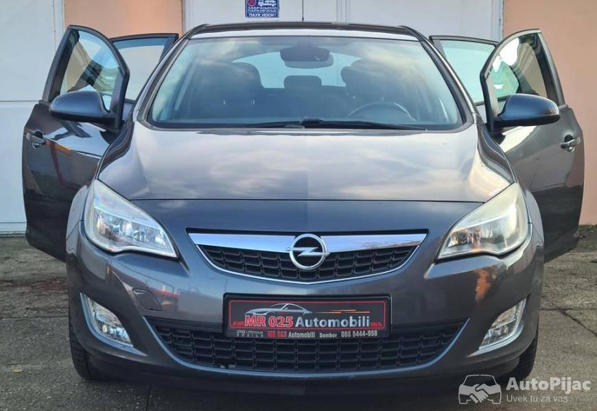 2012_opel_astra_17cdti_prvi_vlasnik_3_polovni_automobili_autopijac.rs