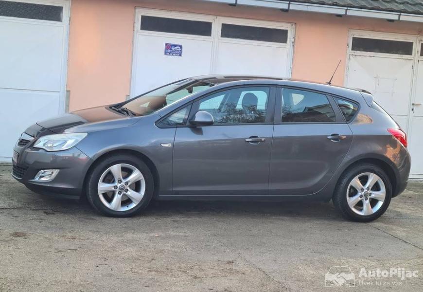 2012_opel_astra_17cdti_prvi_vlasnik_7_polovni_automobili_autopijac.rs