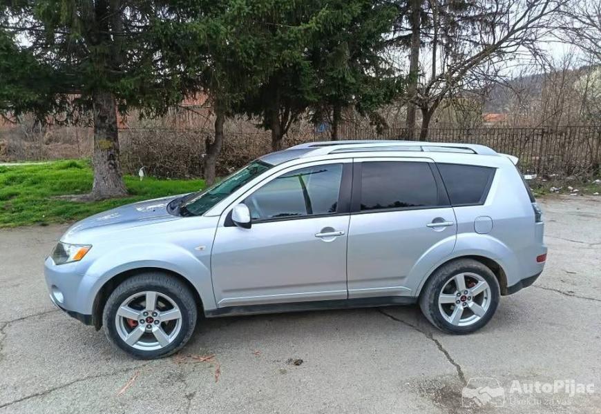 mitshubisi_outlander_20_2_polovni_automobili_autopijac.rs