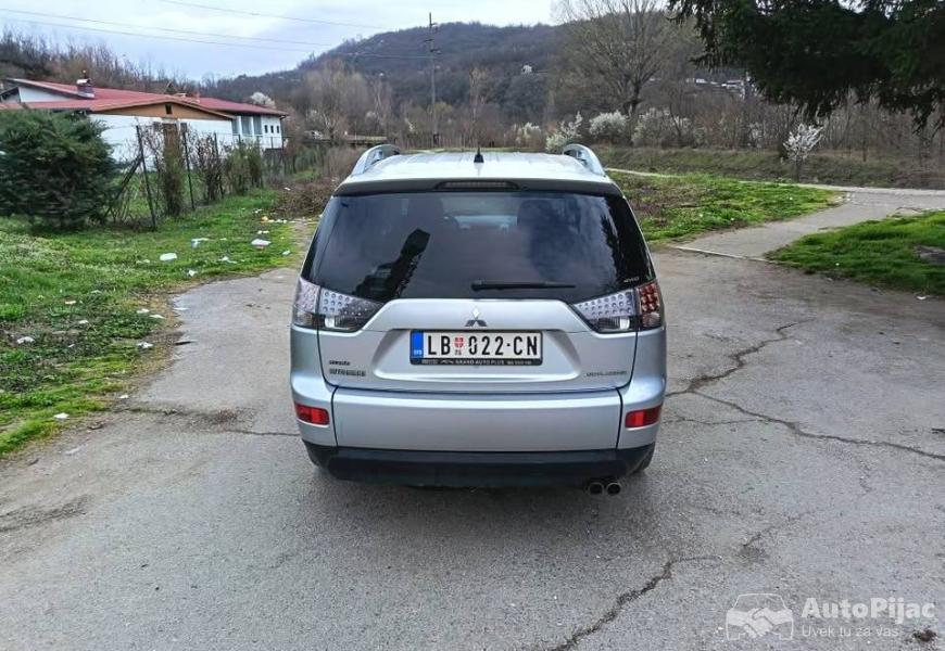 mitshubisi_outlander_20_4_polovni_automobili_autopijac.rs