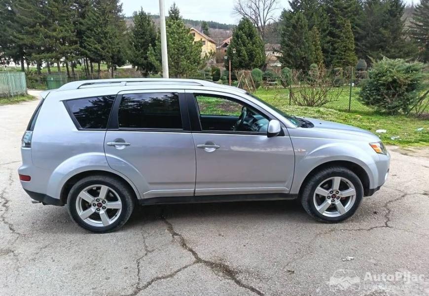 mitshubisi_outlander_20_8_polovni_automobili_autopijac.rs