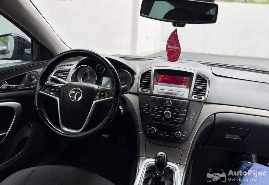 opel_insignia_8_polovni_automobili_autopijac.rs